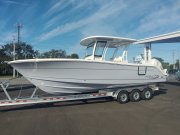 New 2024 Robalo R302 Center Console for sale