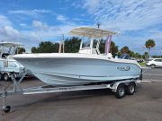 New 2025 Robalo center console for sale