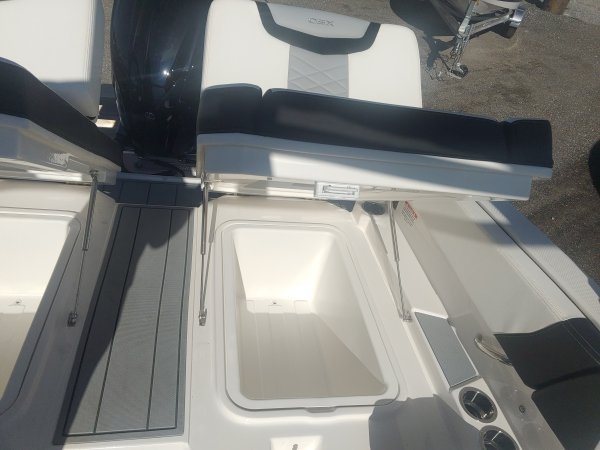 The definition of an outboard motor is a detachable engine mounted on outboard brackets on the stern of your boat.  This configuration will have only one single engine.