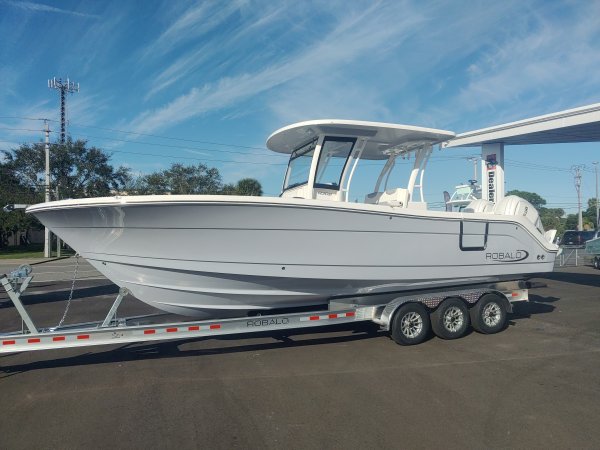Today's anglers demand more from a new fishing boat than just the bare bones basics of yesteryear and Robalo delivers with user-friendly cabin layouts, plush interiors and multi-purpose seating arrangements.