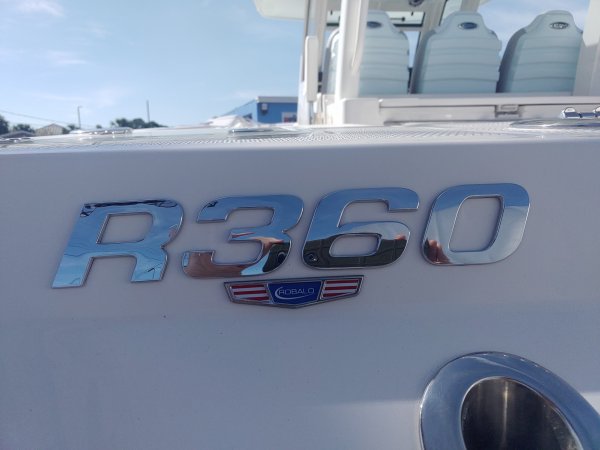 Is your family being pulled in different directions? Whether it's fishing, tubing, skiing or just cruising along enjoying the scenery, there are few forms of recreation that offer families the chance to reconnect like a day spent together on the water.