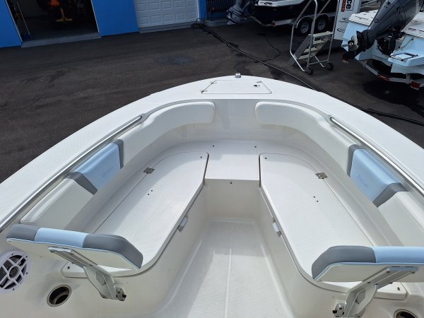 Today's anglers demand more from a new fishing boat than just the bare bones basics of yesteryear and Robalo delivers with user-friendly cabin layouts, plush interiors and multi-purpose seating arrangements.