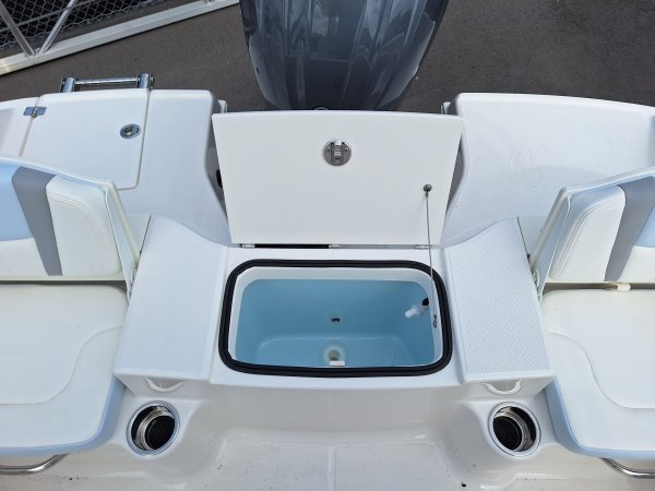 The definition of an outboard motor is a detachable engine mounted on outboard brackets on the stern of your boat.  This configuration will have only one single engine.